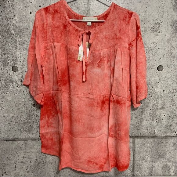 🆕 Suzanne Betro Tie Dye Tie Neck Smocked Tunic Blouse - Picture 4 of 9